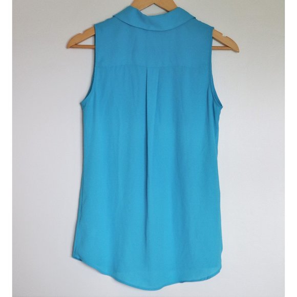Express Blue Collared Sleeveless Blouse - Picture 2 of 7